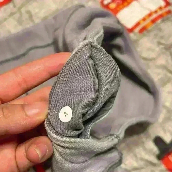 Lululemon Polocrosse Crop *Denim size 4 
Fossil White Slub Denim / Fossil - Picture 16 of 16